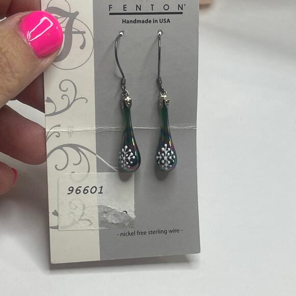 Snowflake earrings dangle delicate pierced on card Christmas jewelry earrings - Picture 4 of 6